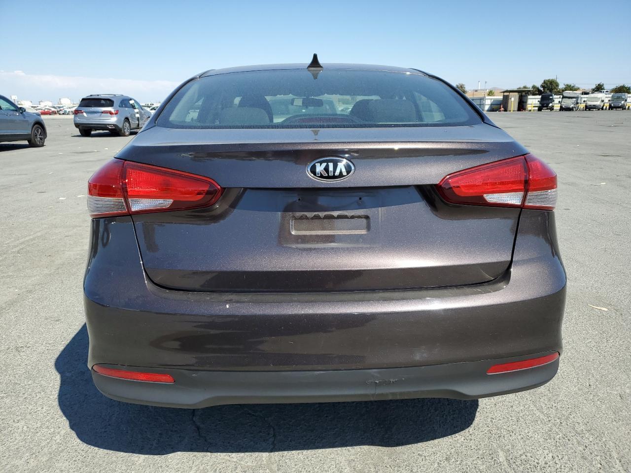 2017 Kia Forte Lx VIN: 3KPFK4A71HE122988 Lot: 71391975