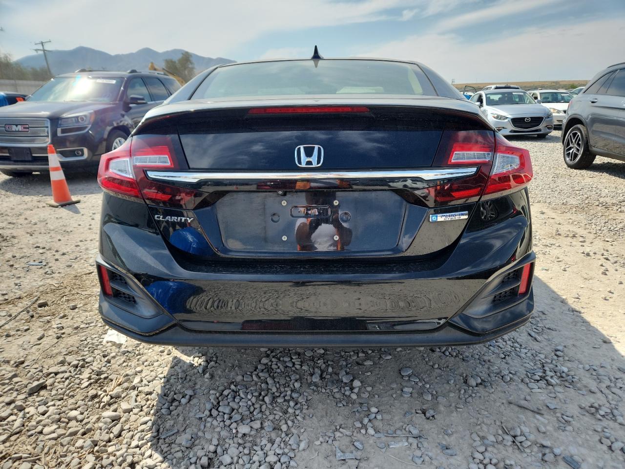 2018 Honda Clarity VIN: JHMZC5F19JC002758 Lot: 71694805
