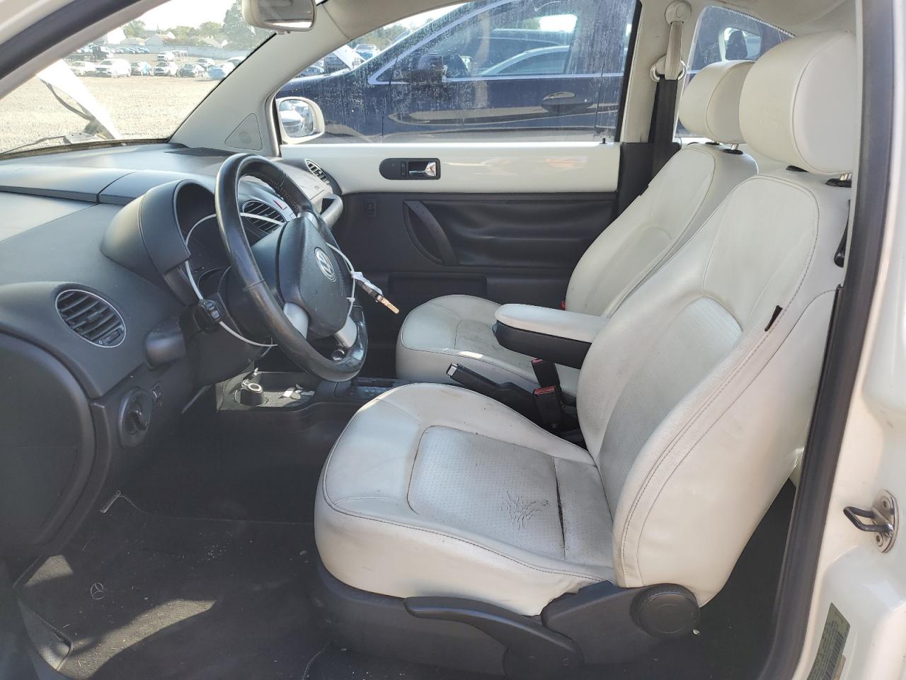 2008 Volkswagen New Beetle Triple White VIN: 3VWFG31C68M524095 Lot: 81691535