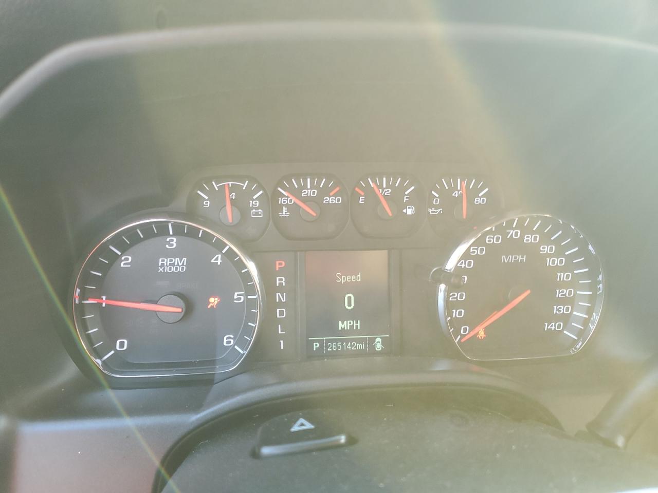 2018 Chevrolet Silverado C2500 Heavy Duty VIN: 1GC2CUEGXJZ242109 Lot: 81091375