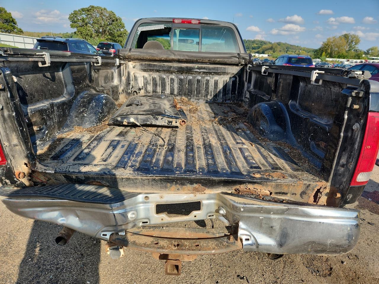 2000 Ford F150 VIN: 2FTRF18L7YCA64471 Lot: 81100235