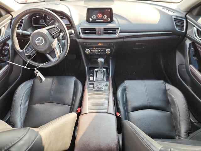  MAZDA 3 2018 Красный