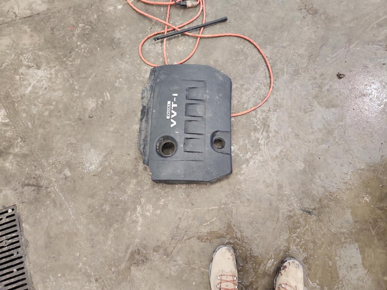 2010 Pontiac Vibe VIN: 5Y2SP6E85AZ405743 Lot: 83821785