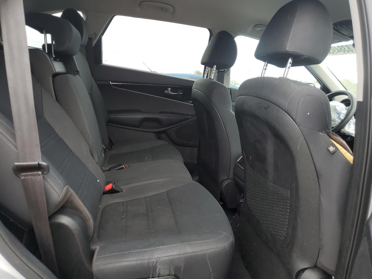 2019 Kia Sorento Lx VIN: 5XYPG4A59KG572127 Lot: 83849565