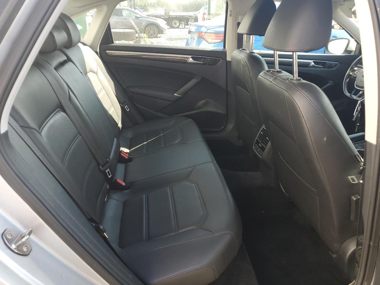 2016 Volkswagen Passat Se VIN: 1VWBT7A36GC011740 Lot: 80608955