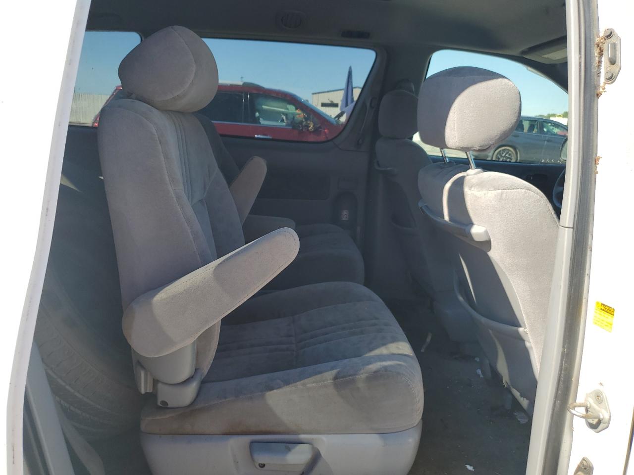 2002 Toyota Sienna Le VIN: 4T3ZF13C62U501619 Lot: 81787275