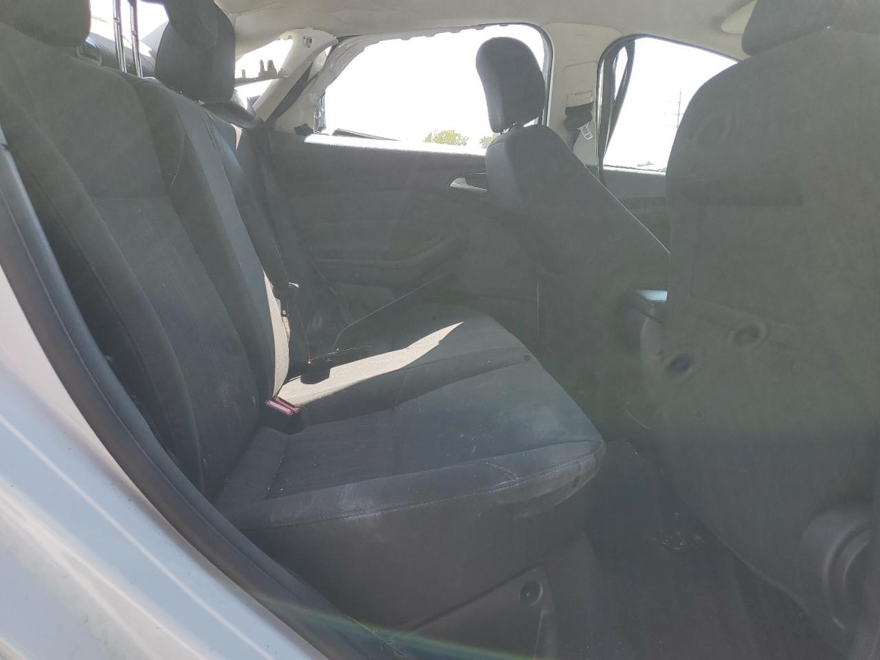 2016 Ford Focus Se VIN: 1FADP3F2XGL373066 Lot: 84215845