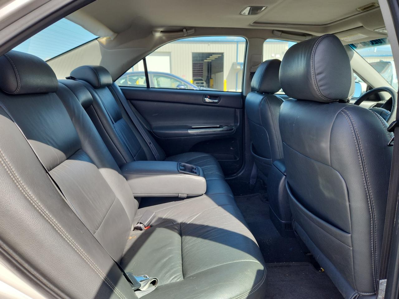 2003 Toyota Camry Le VIN: 4T1BE32K33U742489 Lot: 71026755