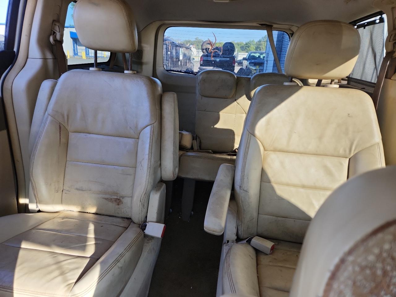 2010 Volkswagen Routan Sel VIN: 2V4RW6DX5AR280155 Lot: 84165855