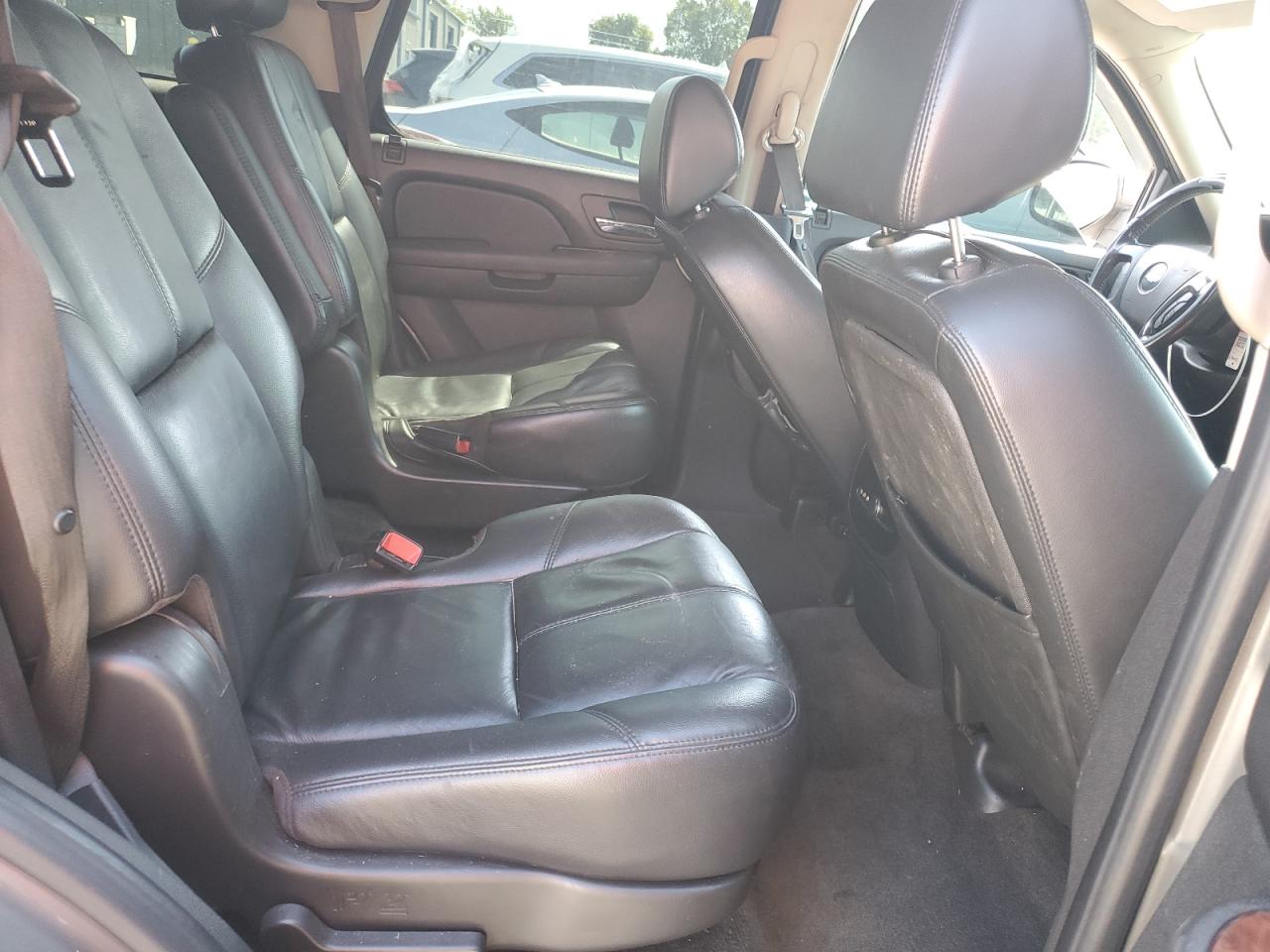 2008 Chevrolet Tahoe K1500 VIN: 1GNFK13068J182385 Lot: 80641085