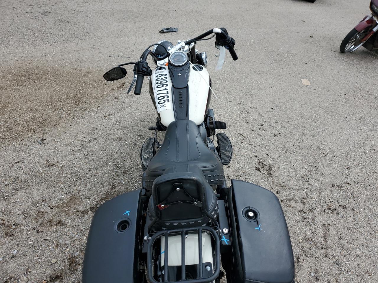 2018 Harley-Davidson Flhcs Heritage Classic 114 VIN: 1HD1YBK19JC013651 Lot: 83961765