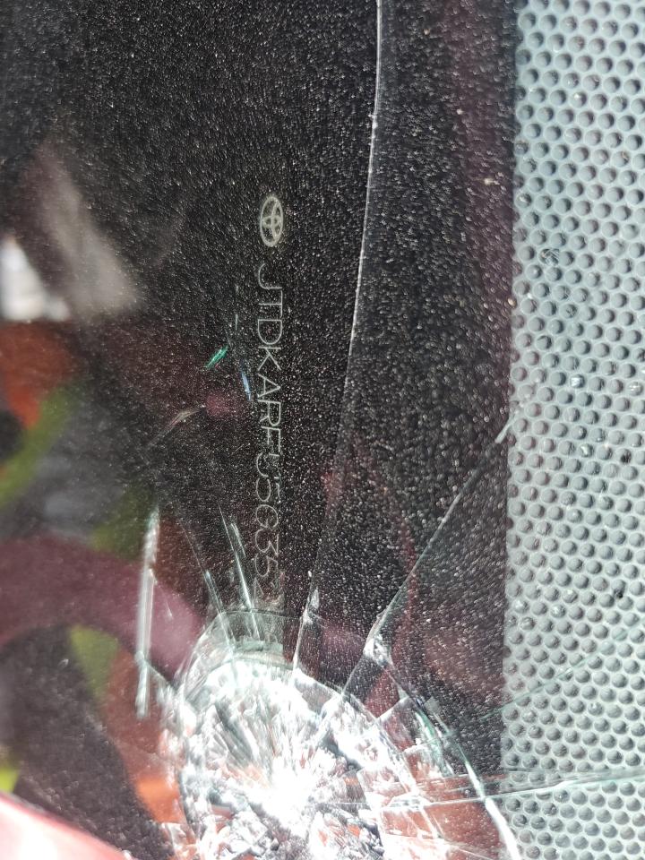 2016 Toyota Prius VIN: JTDKARFU5G3522586 Lot: 81002625