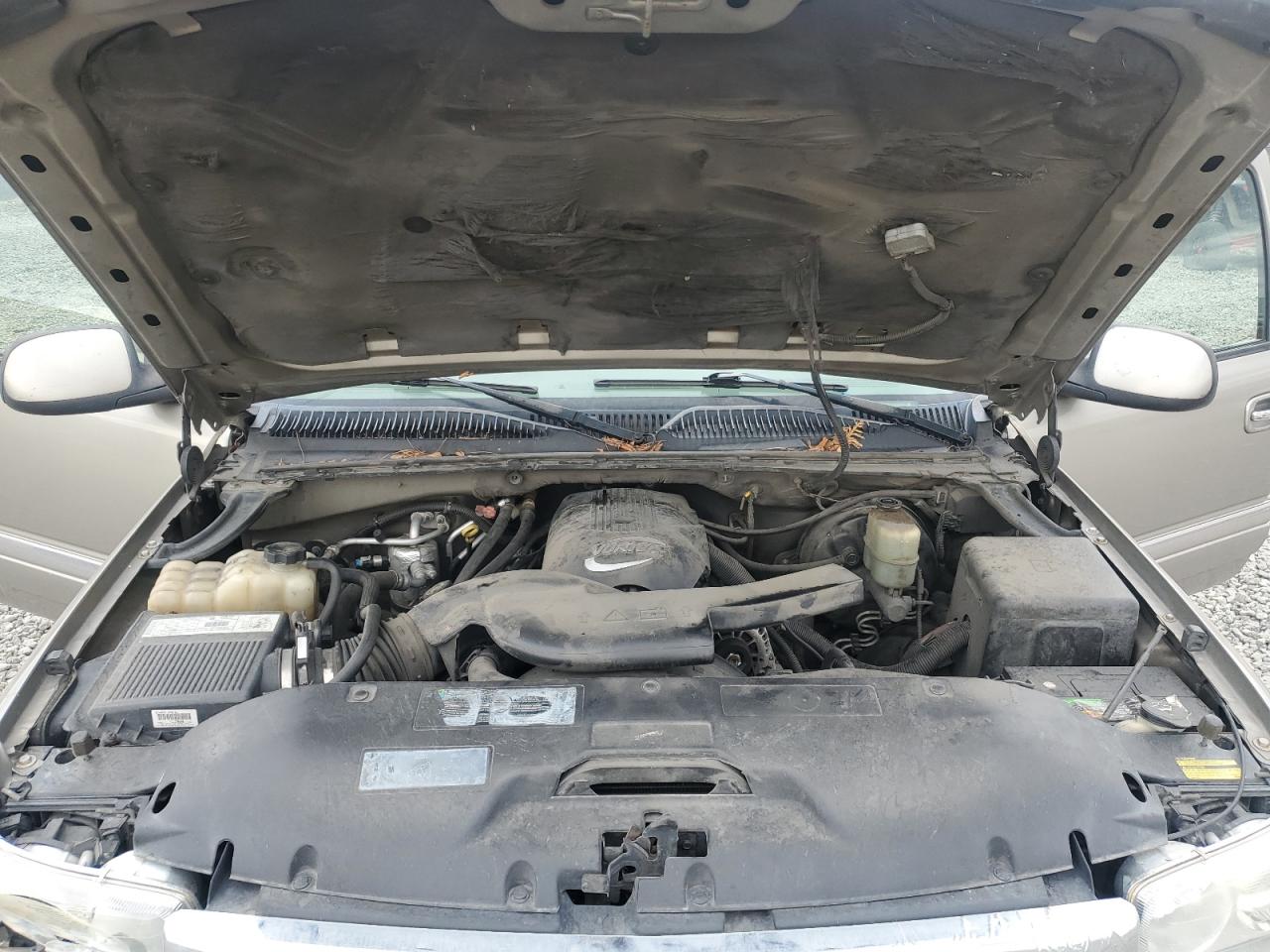 2002 GMC Yukon VIN: 1GKEK13T42R297076 Lot: 81915525