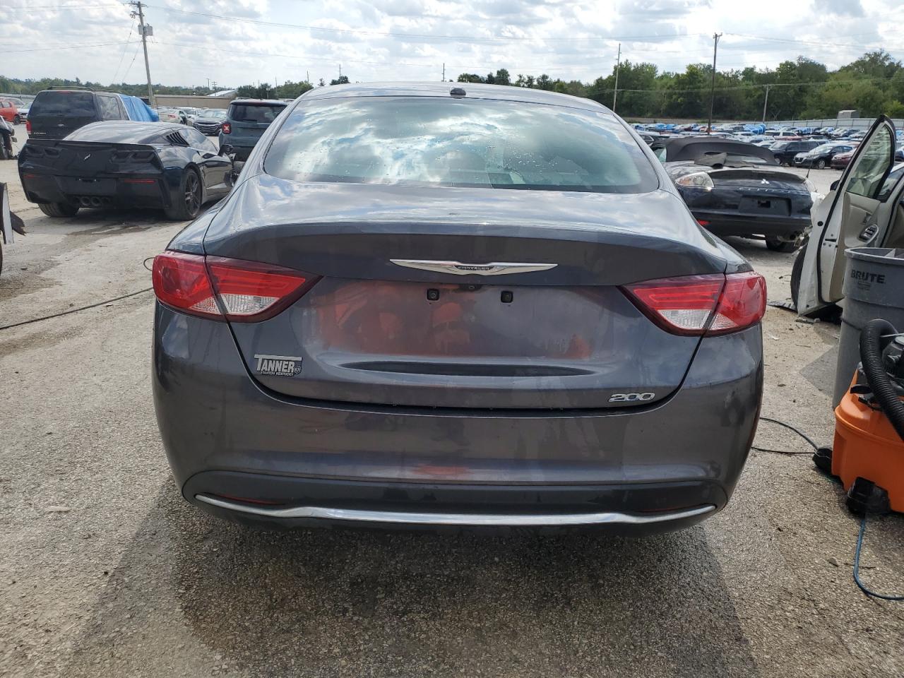 2015 Chrysler 200 Limited VIN: 1C3CCCAB9FN526990 Lot: 80072595