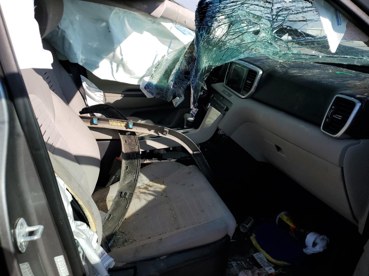 2020 Kia Sportage Lx VIN: KNDPM3AC4L7811549 Lot: 71752565