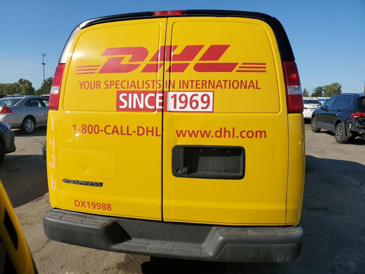 2020 Chevrolet Express G2500 VIN: 1GCWGAFP8L1158276 Lot: 71567775
