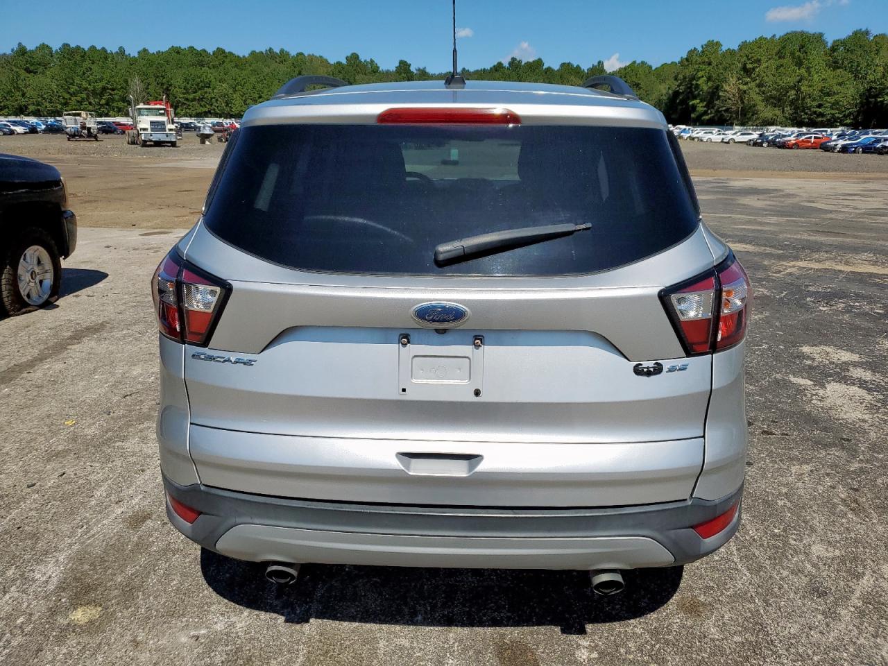 2018 Ford Escape Se VIN: 1FMCU9GD0JUA12461 Lot: 84226955