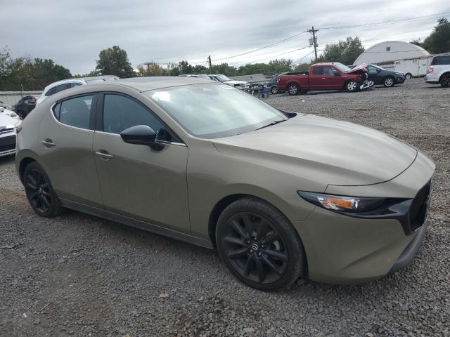  MAZDA 3 CARBON T 2024 Зеленый