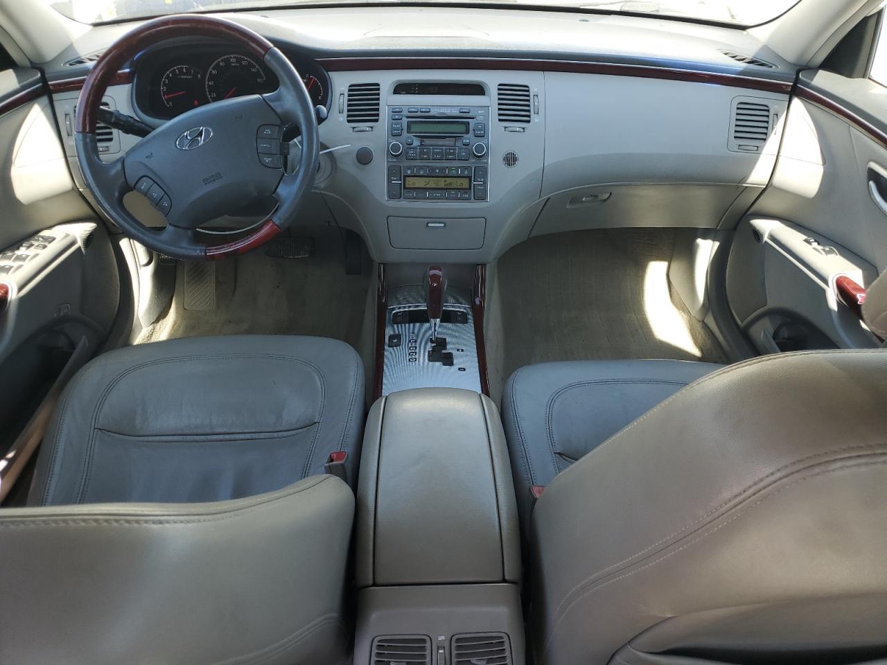 2006 Hyundai Azera Se VIN: KMHFC46F06A087823 Lot: 81788085