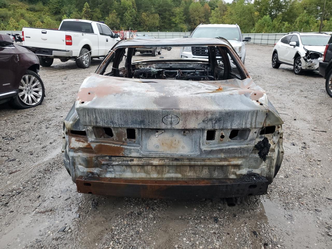 2001 Toyota Camry Ce L VIN: 4T1BG28K51U783828 Lot: 83849425