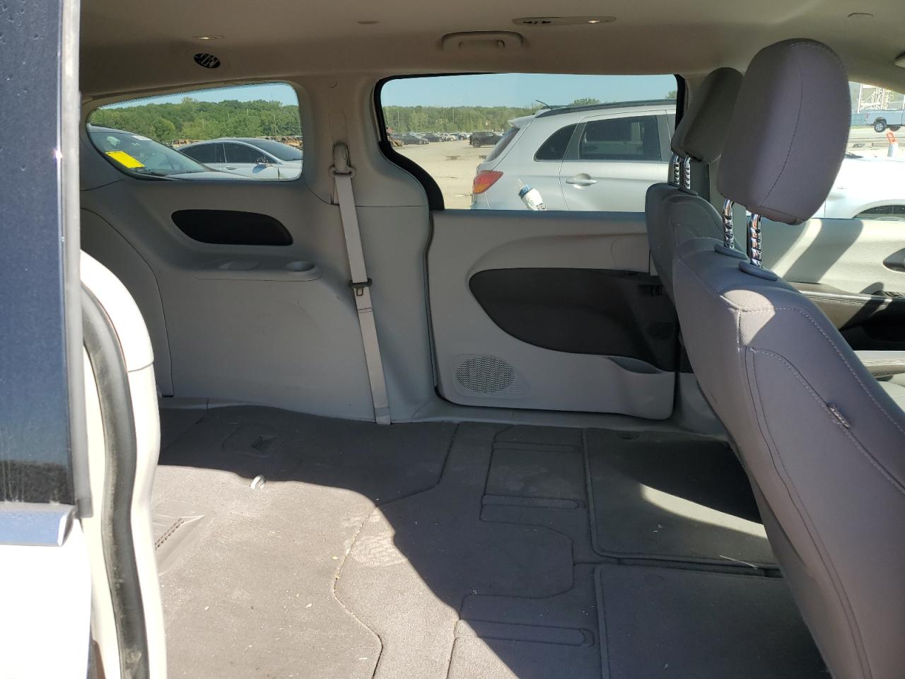 2017 Chrysler Pacifica Touring VIN: 2C4RC1DG6HR754307 Lot: 83949995