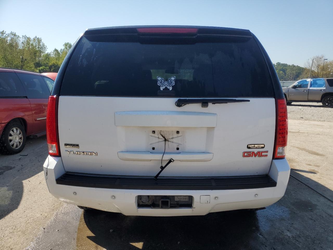 2008 GMC Yukon VIN: 1GKFC13048R212656 Lot: 84547965