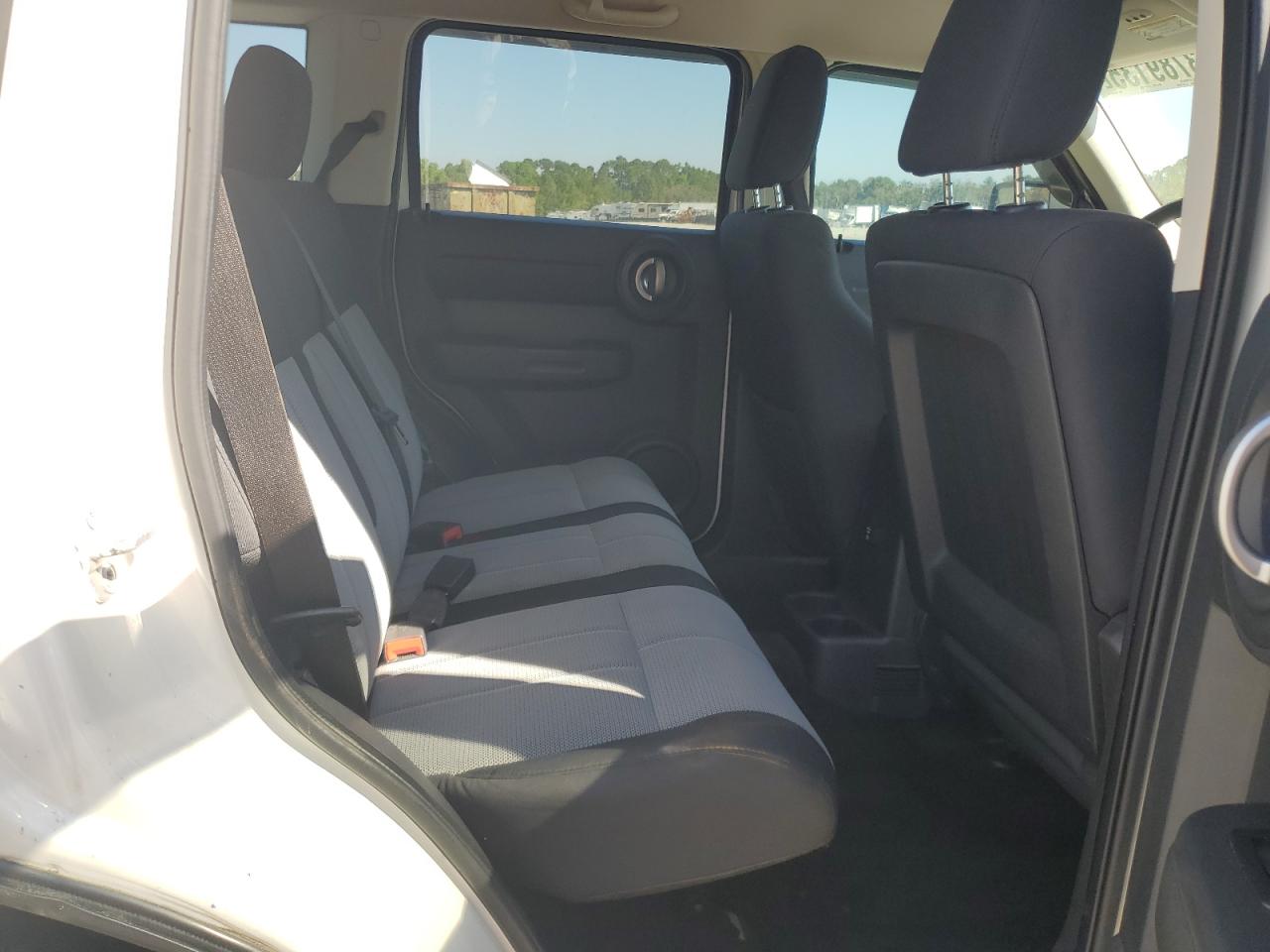 2007 Dodge Nitro Sxt VIN: 1D8GT28K17W727700 Lot: 83789135