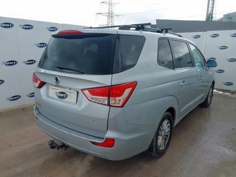2015 SSANGYONG RODIUS TURISMO ES AUTO 