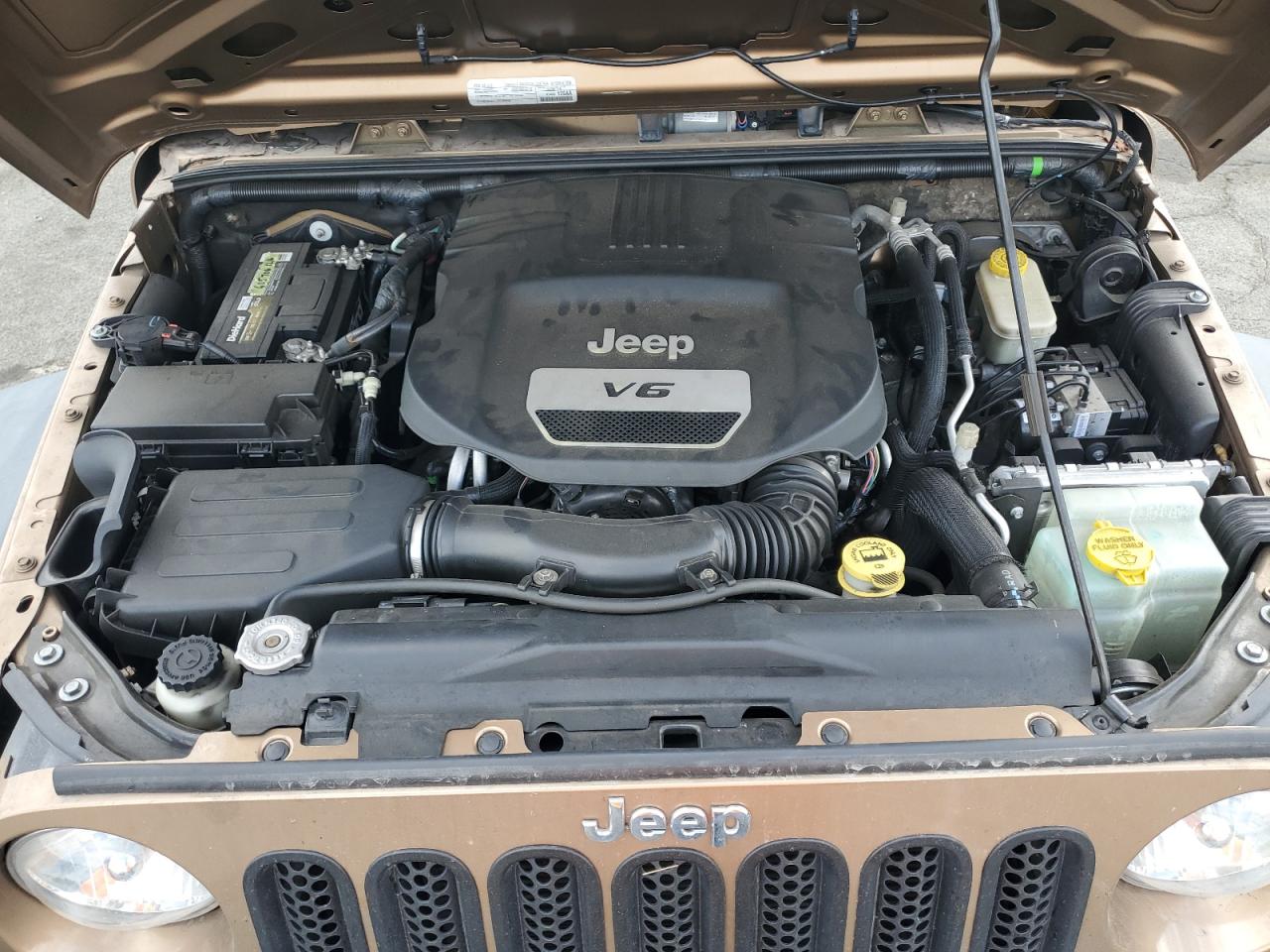 2015 Jeep Wrangler Unlimited Sport VIN: 1C4BJWDG7FL605706 Lot: 71692265