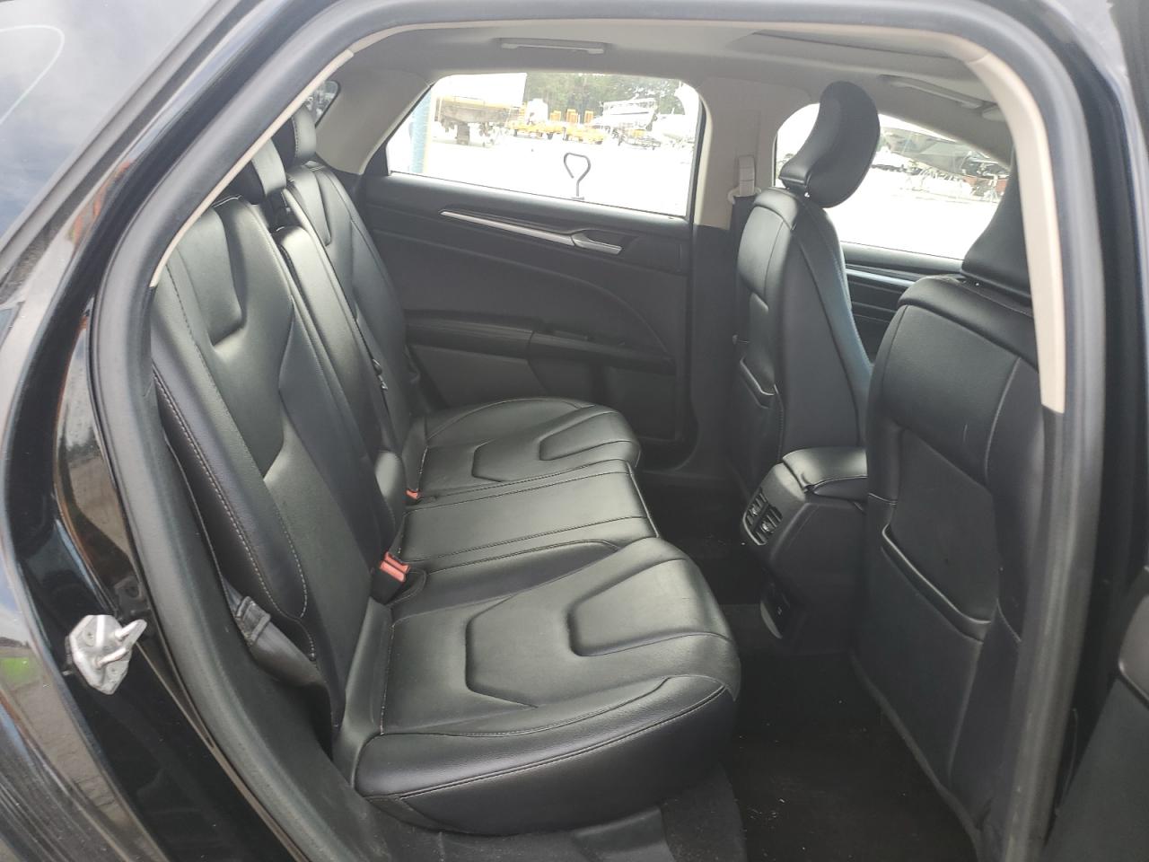 2017 Ford Fusion Titanium VIN: 3FA6P0D98HR266947 Lot: 84195435