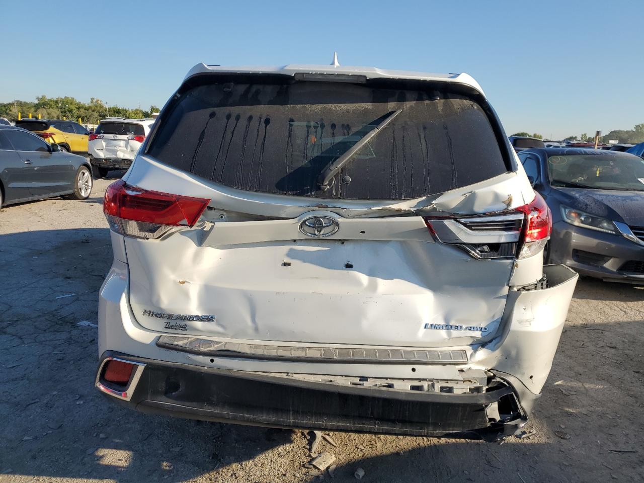 2018 Toyota Highlander Limited VIN: 5TDDZRFH8JS844956 Lot: 70945575