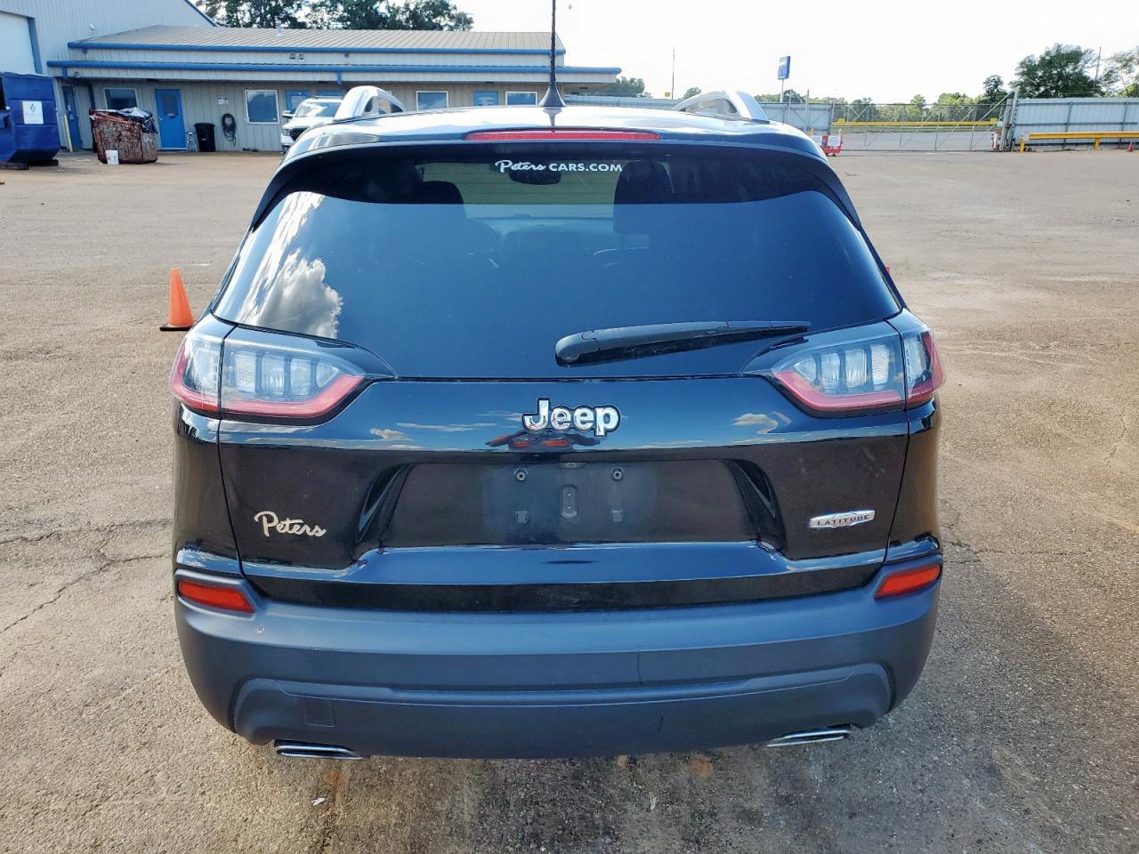 2019 Jeep Cherokee Latitude Plus VIN: 1C4PJLLX5KD128607 Lot: 84006315