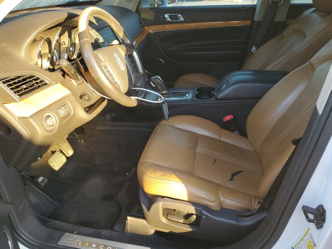 2010 Lincoln Mkt VIN: 2LMHJ5AR8ABJ08988 Lot: 81837415