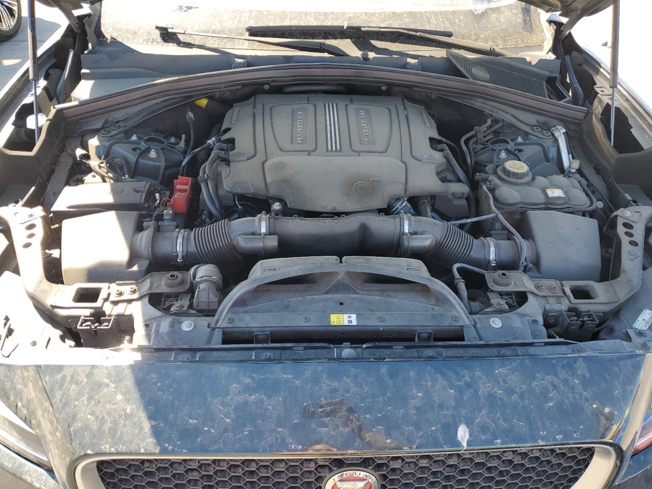 2017 Jaguar F-Pace R - Sport VIN: SADCL2BV5HA078504 Lot: 80707895