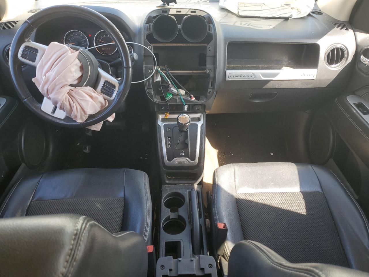 2016 Jeep Compass Latitude VIN: 1C4NJCEA7GD615038 Lot: 84211275