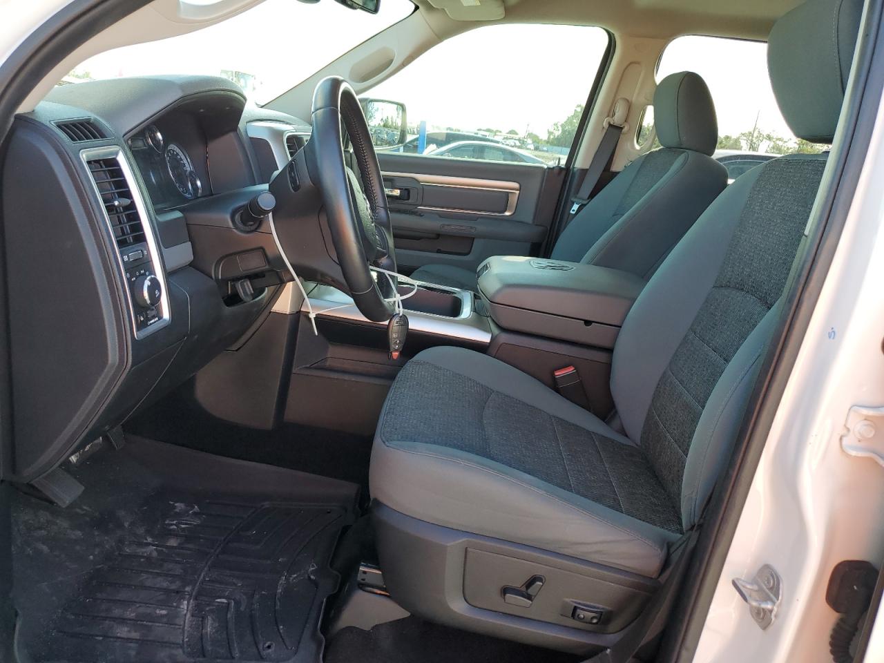 2017 Ram 1500 Slt VIN: 1C6RR6LG0HS542795 Lot: 81883225