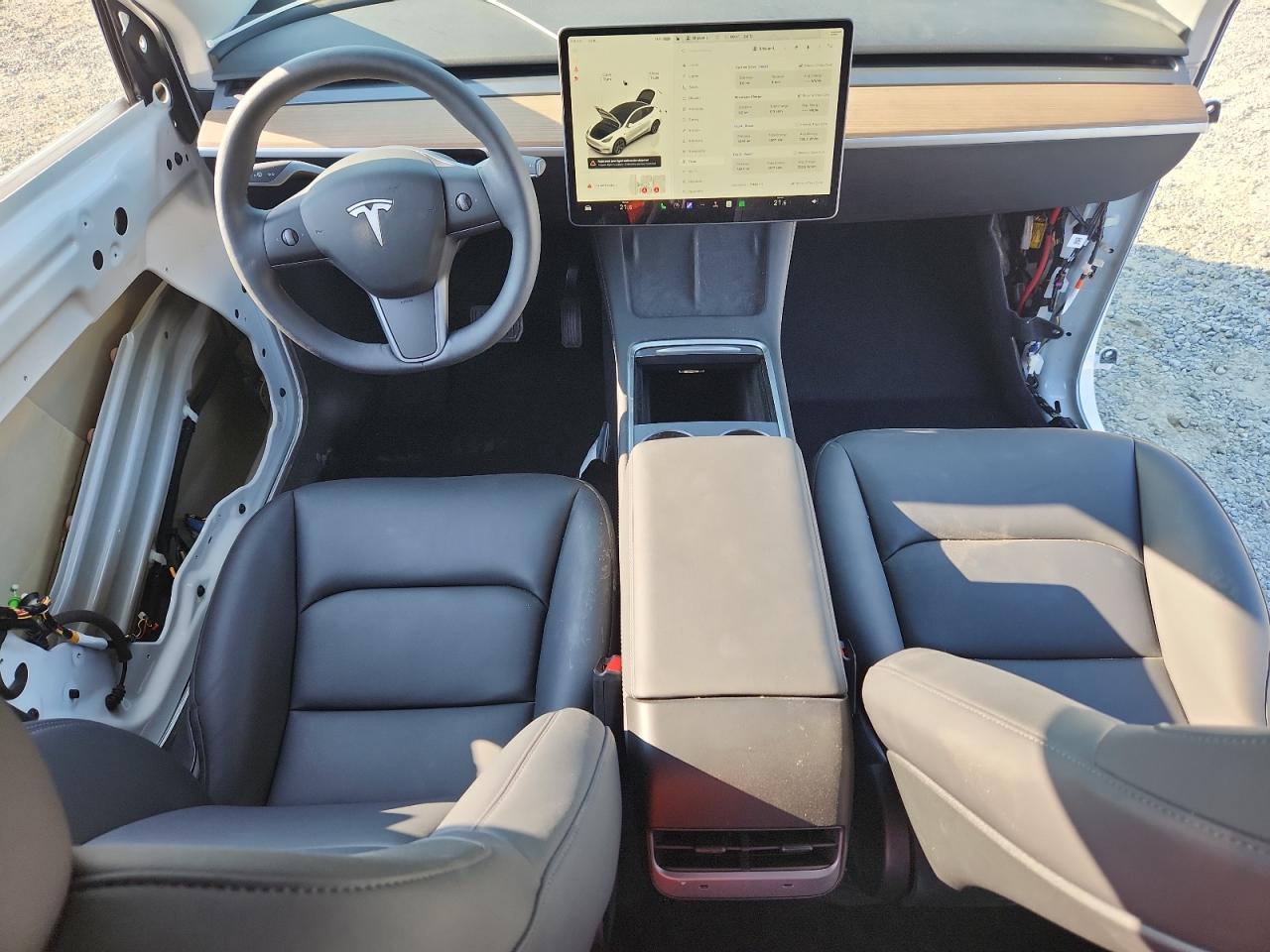 2025 Tesla Model Y VIN: 7SAYGDED4SA352889 Lot: 80346865