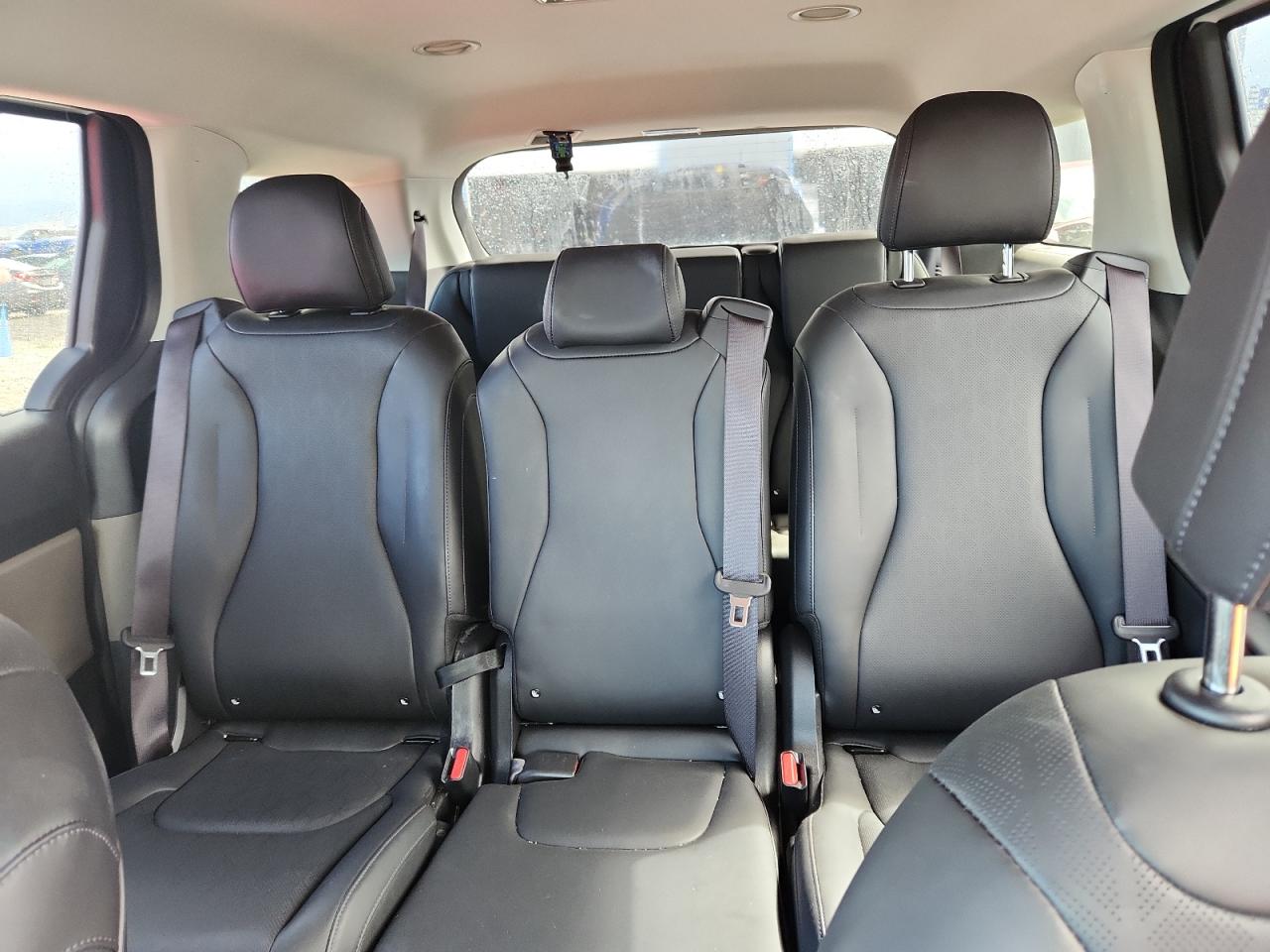 2025 Kia Carnival Lx VIN: KNDNB5K38S6522427 Lot: 81608715