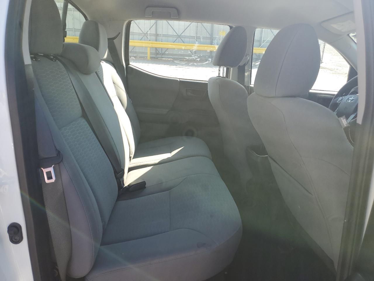 2018 Toyota Tacoma Double Cab VIN: 5TFAX5GN2JX121328 Lot: 84210455