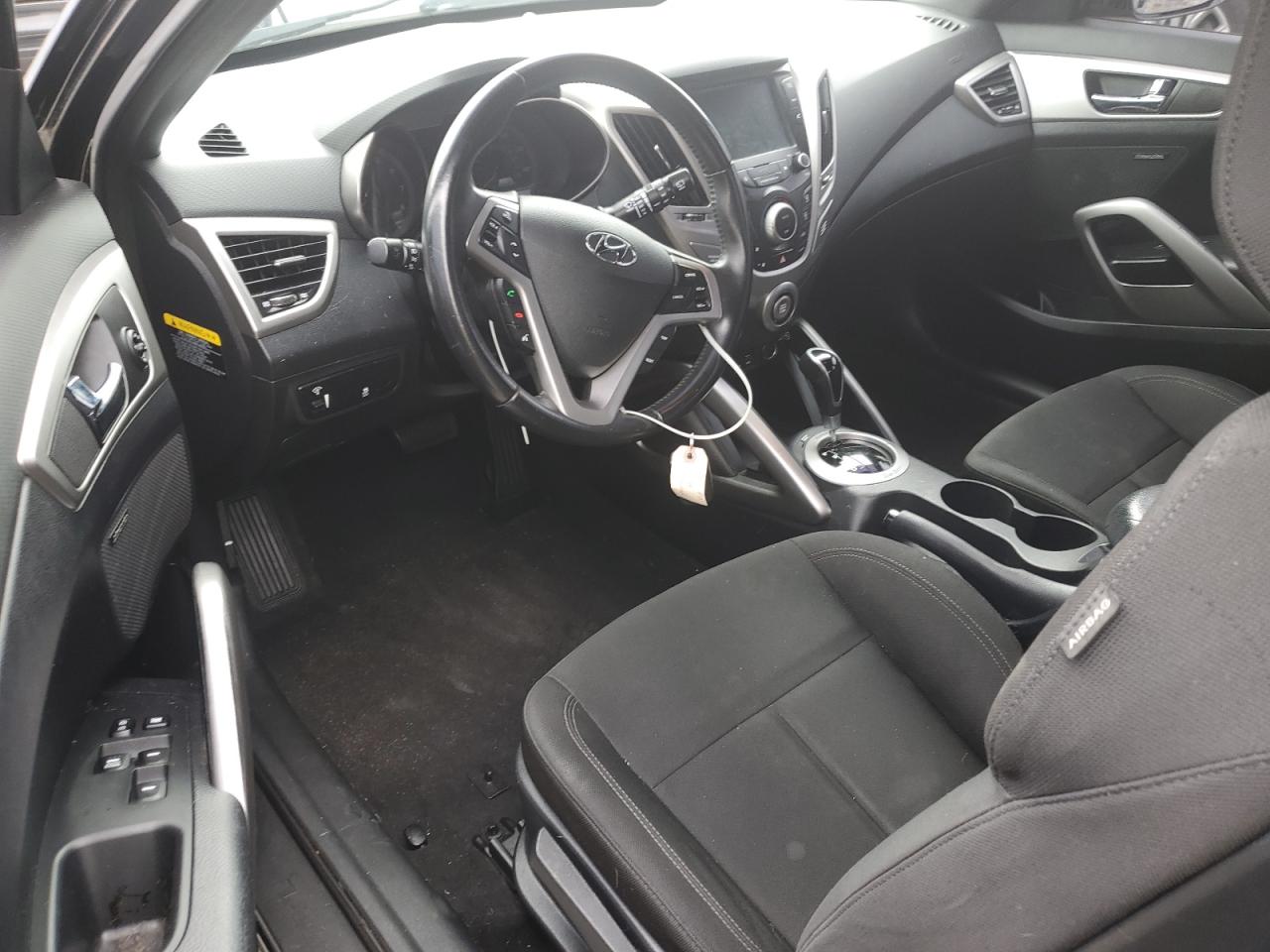 2017 Hyundai Veloster VIN: KMHTC6AD2HU319716 Lot: 82057405