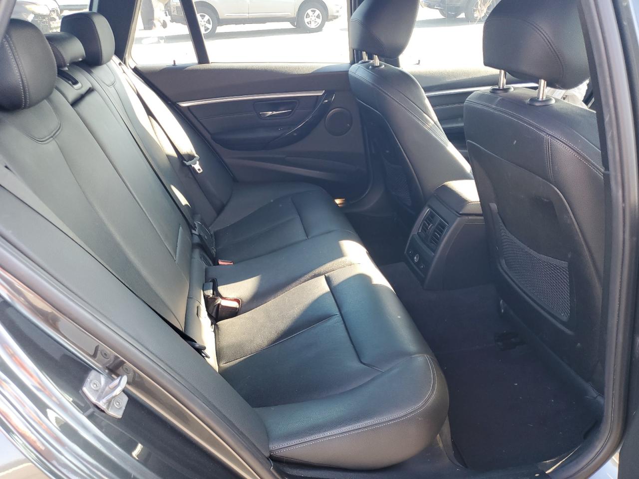 2017 BMW 330 Xi VIN: WBA8K3C51HK679084 Lot: 80678015