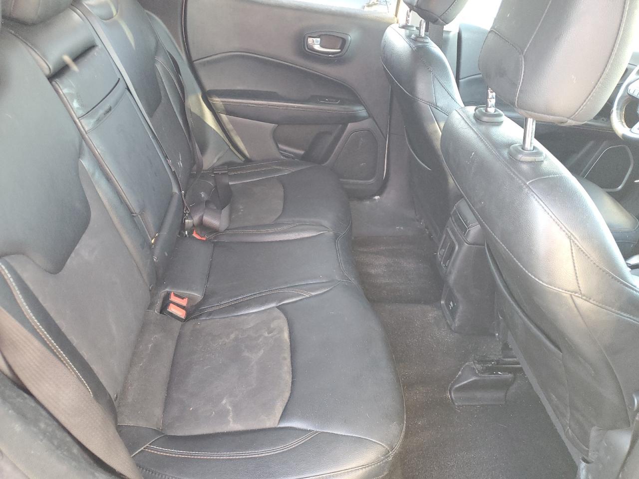 2018 Jeep Compass Latitude VIN: 3C4NJDBB7JT483368 Lot: 84019705