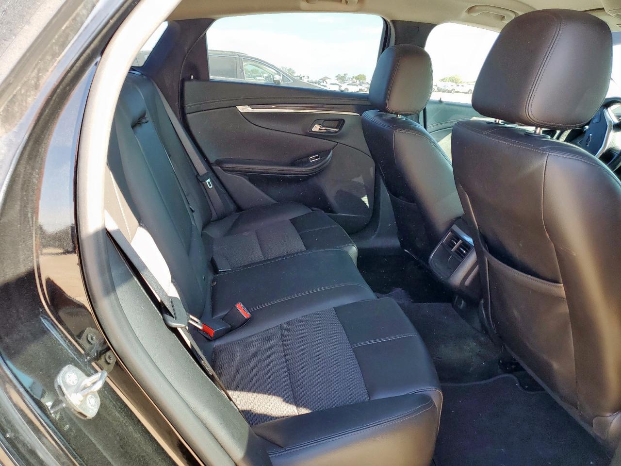 2017 Chevrolet Impala Lt VIN: 1G1105S33HU158743 Lot: 83963115