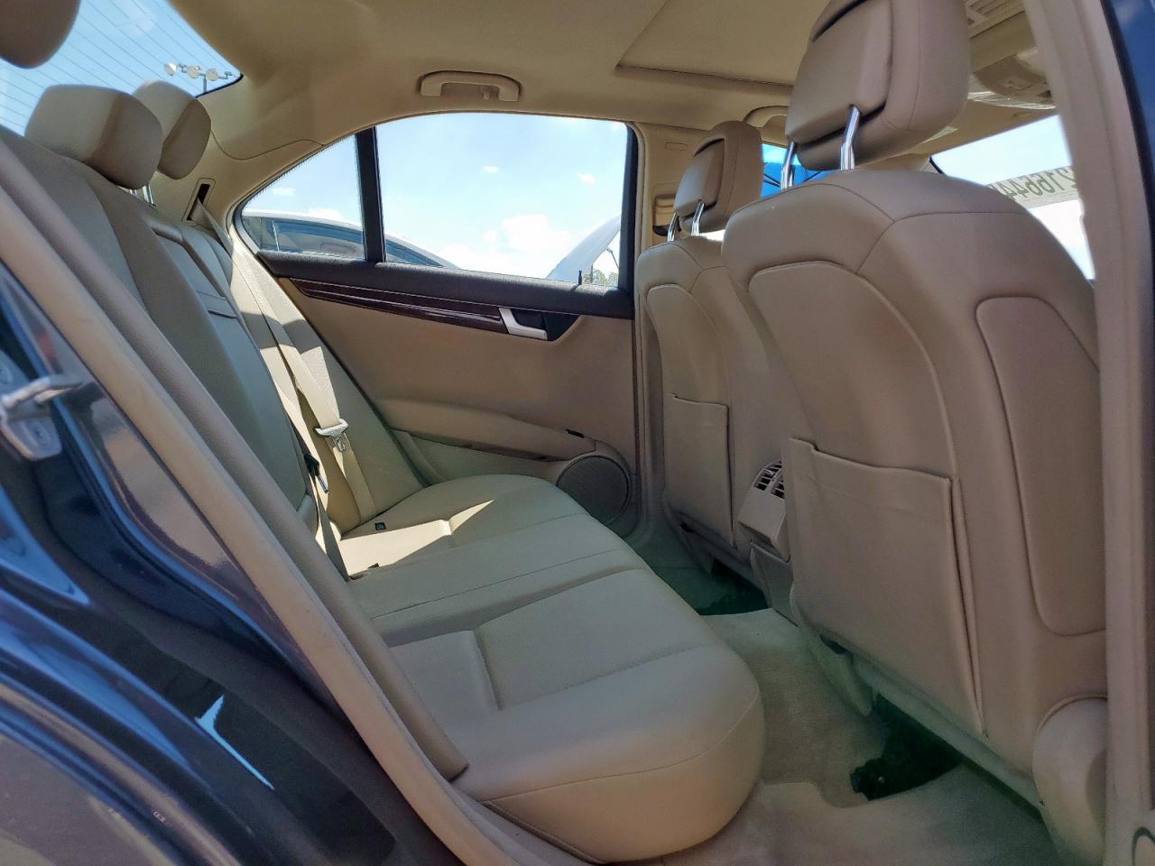 2013 Mercedes-Benz C 250 VIN: WDDGF4HB9DR256140 Lot: 82166445