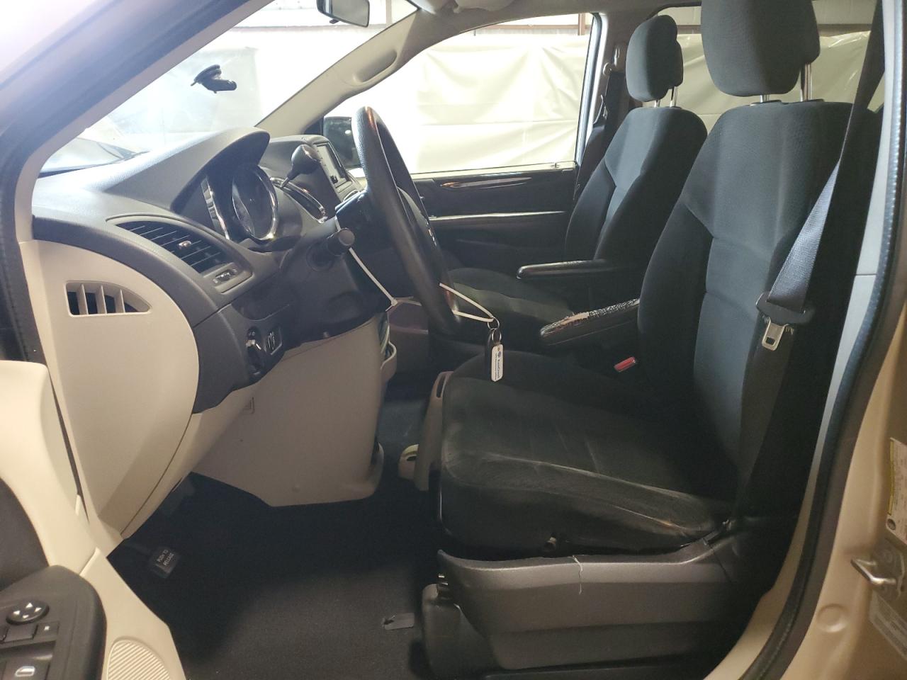 2016 Dodge Grand Caravan Se VIN: 2C4RDGBG4GR136890 Lot: 84190125