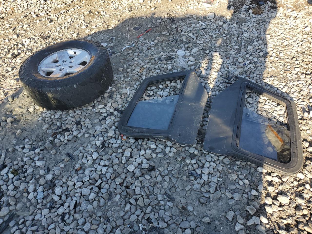 2001 Jeep Wrangler / Tj Sport VIN: 1J4FA49S91P304692 Lot: 81759885