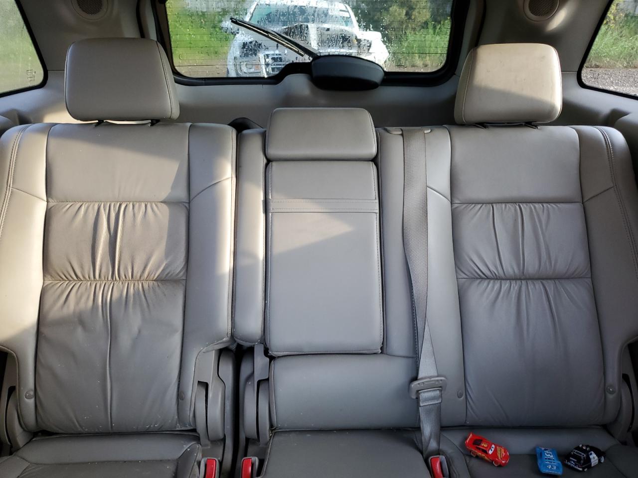 2011 Jeep Grand Cherokee Laredo VIN: 1J4RR4GG0BC570292 Lot: 81451235