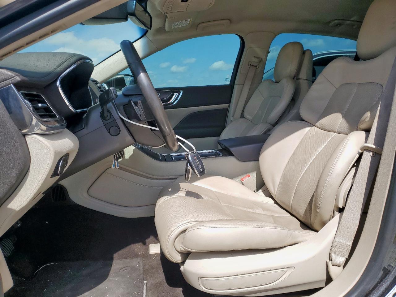 2017 Lincoln Continental Reserve VIN: 1LN6L9RP7H5628136 Lot: 80875855