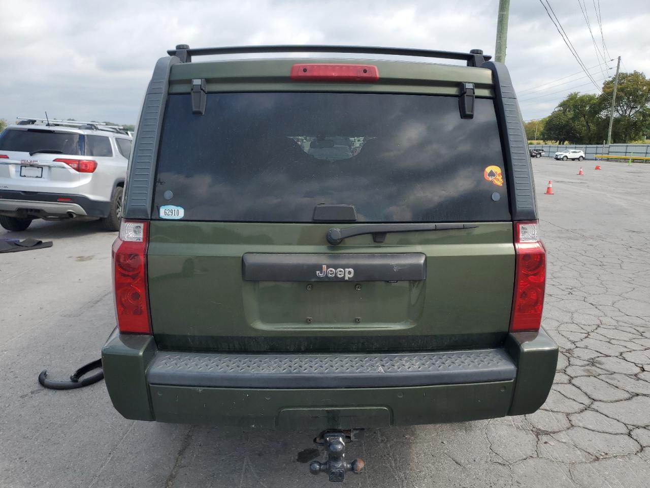 2008 Jeep Commander Sport VIN: 1J8HH48K28C128042 Lot: 71434025