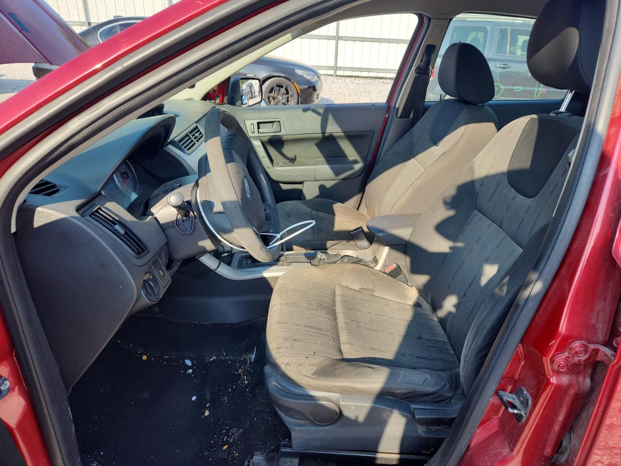 2009 Ford Focus Se VIN: 1FAHP35NX9W175067 Lot: 81085105